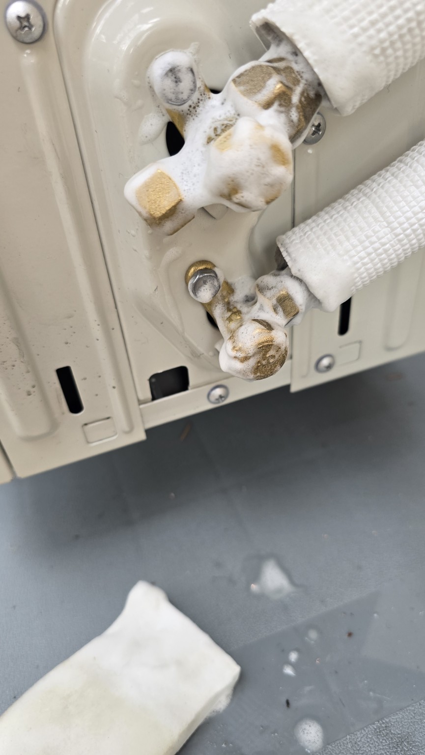 Bubble leak check at the mini-split service valves